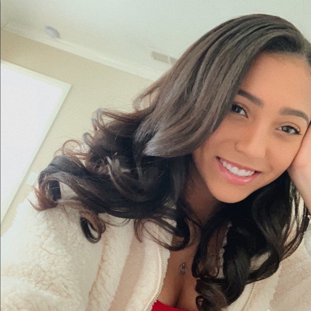 Meet your Posher, Savannah